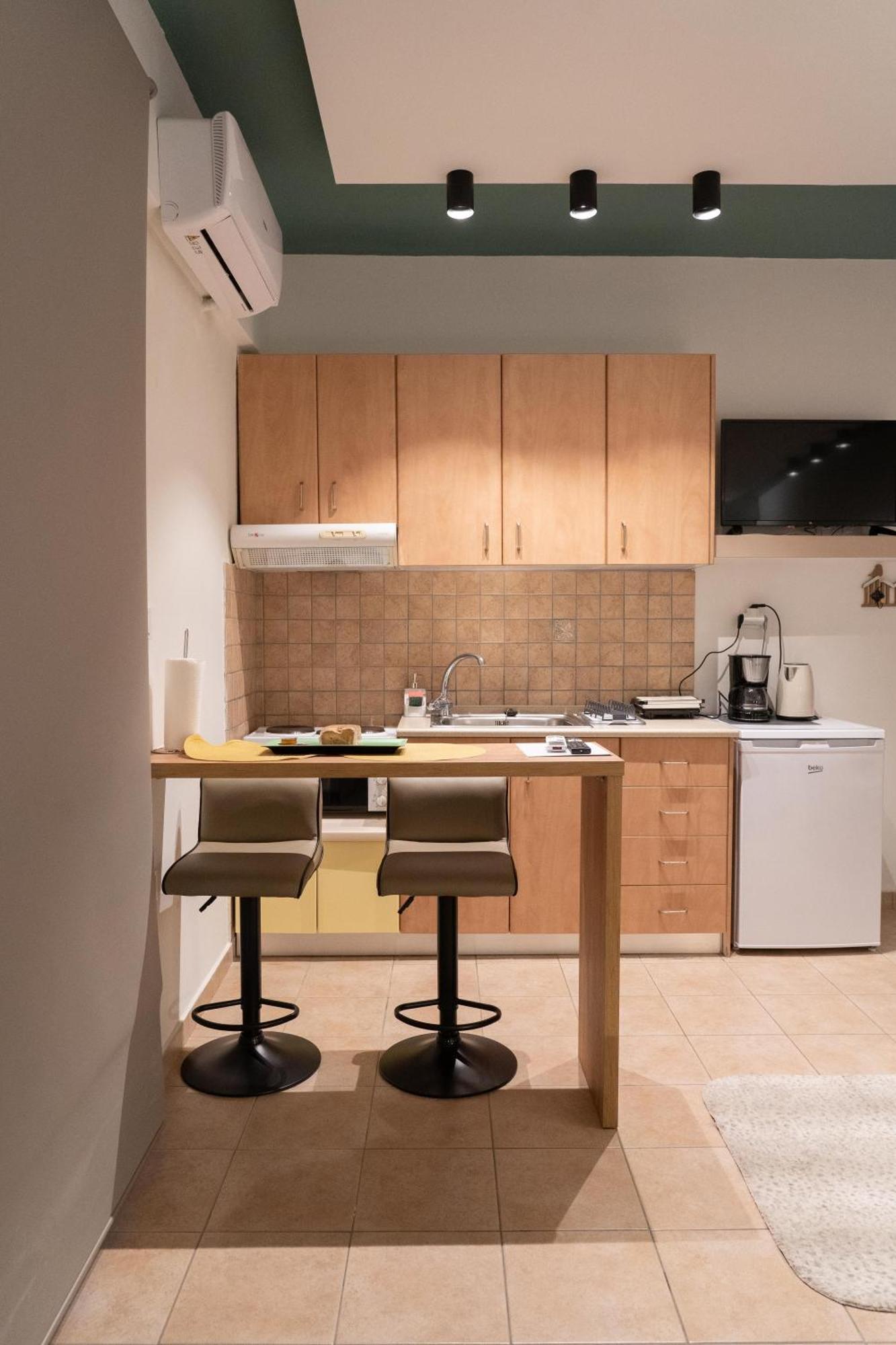 The Whole Packet C5 Center With Parking Apartment Larissa Exterior photo
